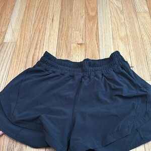 Lululemon track that 3inch short